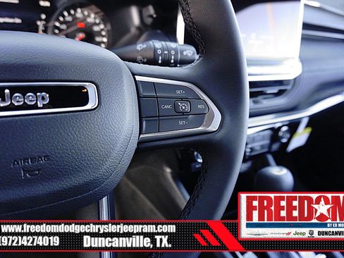 New 2026 Jeep Compass Latitude image 26