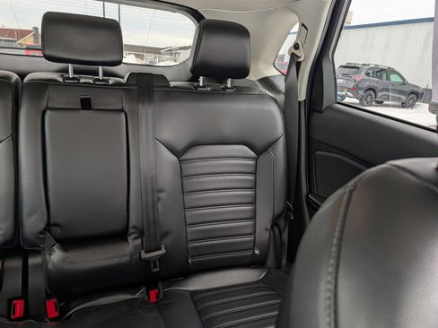 Used 2023 Ford Edge SEL image 14