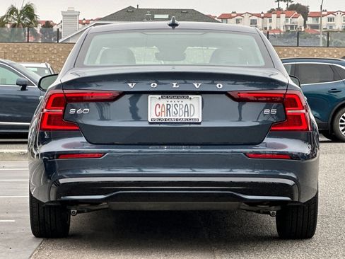 Certified 2025 Volvo S60 B5 Core FWD image 5