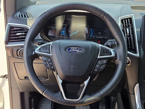 Used 2024 Ford Edge Titanium w/ Titanium Elite Package AWD/4WD image 16