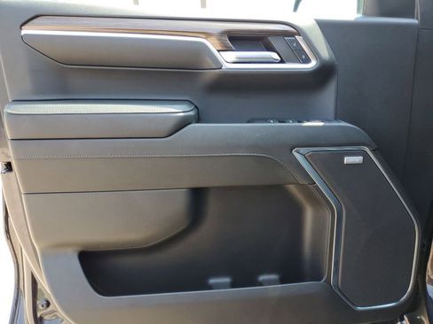 Used 2024 Chevrolet Silverado 1500 LT Trail Boss w/ LT Trail Boss Premium Package image 19