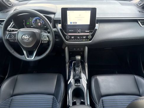 Used 2024 Toyota Corolla Cross AWD Hybrid w/ Convenience Package image 12