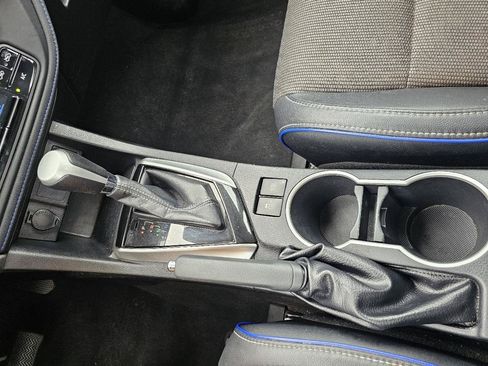 Used 2017 Toyota Corolla SE FWD image 17
