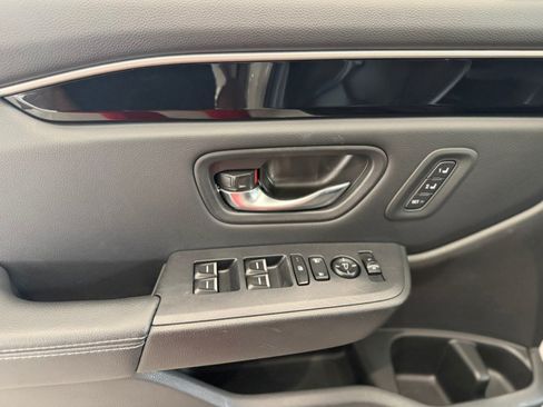 Used 2023 Honda Pilot EX-L image 11
