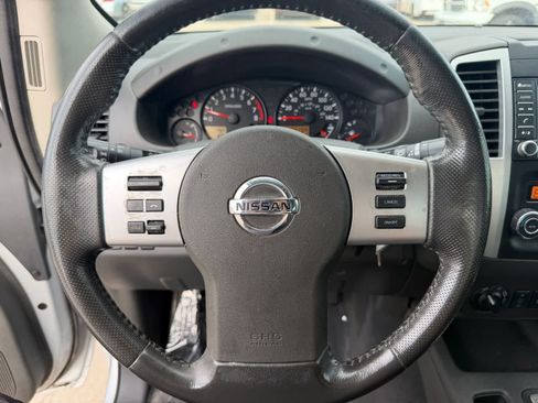 Used 2019 Nissan Frontier SV w/ Value Truck Package AWD/4WD image 16