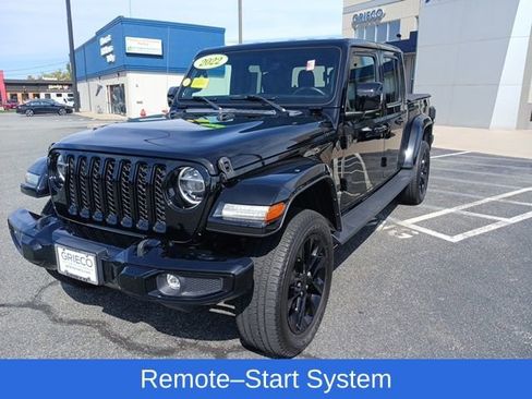 Used 2022 Jeep Gladiator Overland image 3