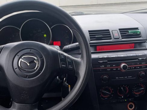 Used 2006 MAZDA MAZDA3 i Touring image 12