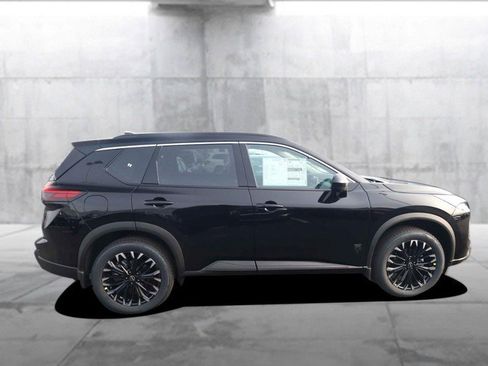 New 2026 Nissan Rogue SV image 5