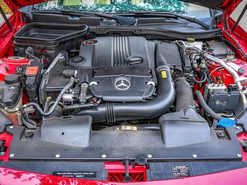 Used 2015 Mercedes-Benz SLK 250 image 23