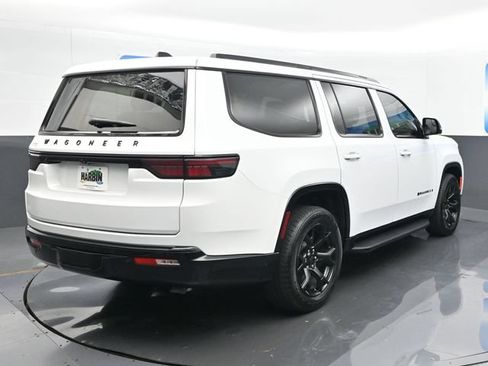 Used 2024 Jeep Wagoneer Series II w/ Convenience Group I AWD/4WD image 5