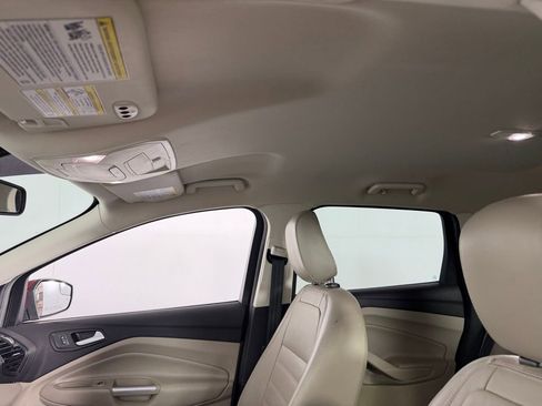 Used 2019 Ford Escape Titanium image 24