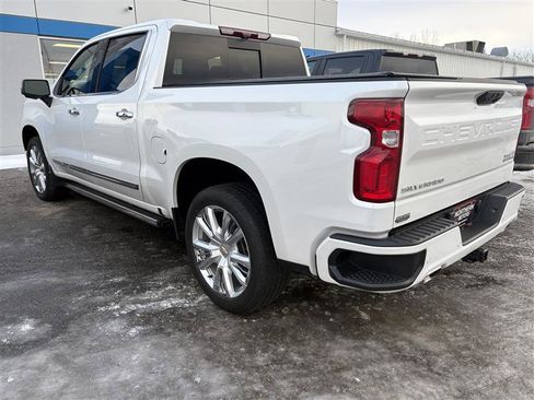 Used 2024 Chevrolet Silverado 1500 High Country w/ Technology Package image 4