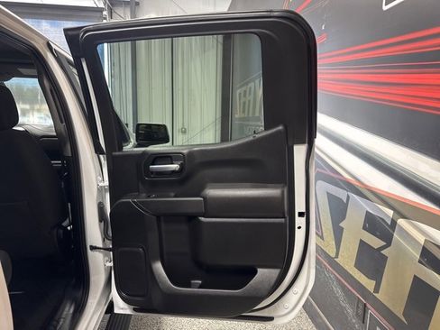 Used 2021 Chevrolet Silverado 1500 LT w/ Bed Protection Package image 24