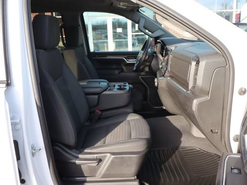 Used 2022 Chevrolet Silverado 1500 LT image 45