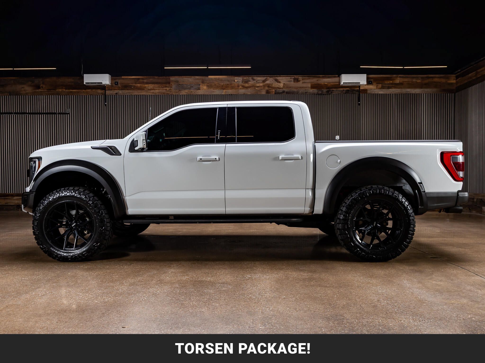 Used 2022 Ford F150 Raptor w/ Equipment Group 801A High AWD/4WD image 5