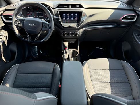 Certified 2023 Chevrolet TrailBlazer RS w/ Convenience Package image 10