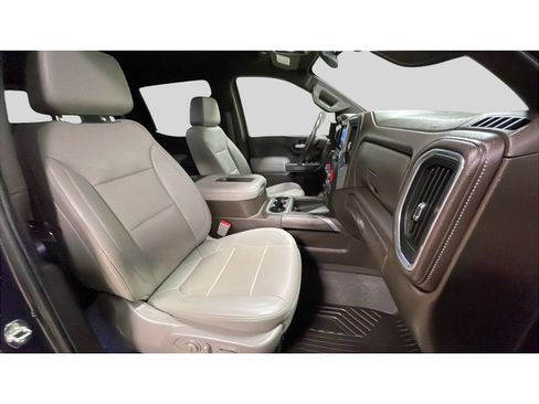 Used 2022 Chevrolet Silverado 1500 LTZ image 16