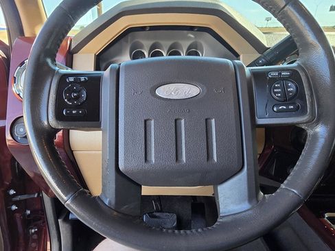 Used 2011 Ford F250 Lariat w/ Lariat Interior Pkg image 22