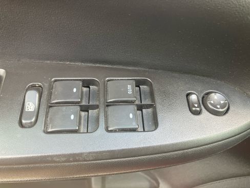 Used 2007 Chevrolet Impala LT FWD image 13