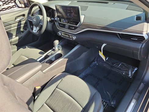 New 2025 Nissan Altima 2.5 SV w/ SV Special Edition Package image 11