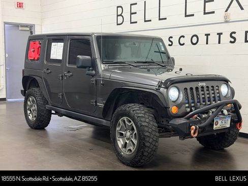 Used 2018 Jeep Wrangler Unlimited Rubicon w/ Cold Weather Group AWD/4WD image 1