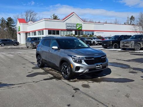 New 2026 Kia Seltos EX AWD/4WD image 30