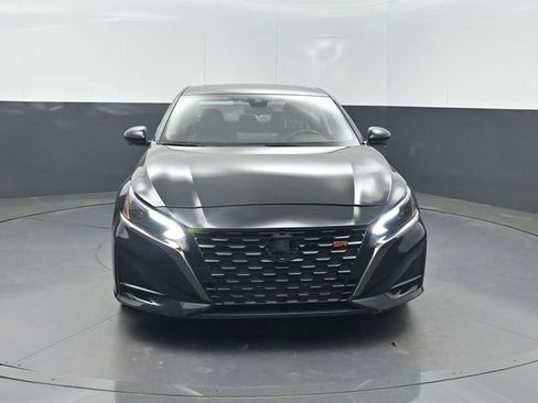 Used 2023 Nissan Altima 2.0 SR FWD image 38