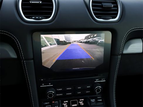 Used 2022 Porsche 718 Cayman GT4 image 19