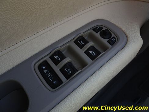 Used 2008 Volvo C70 T5 FWD image 21