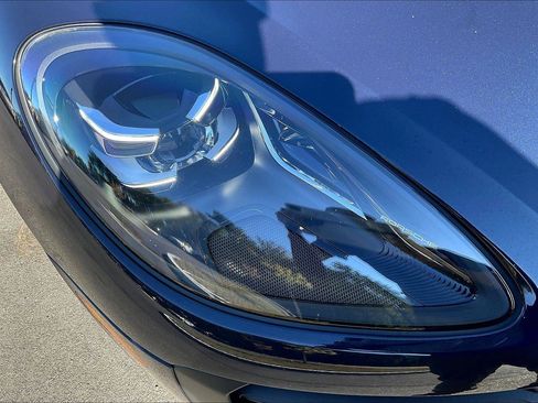 Used 2021 Porsche Macan S image 31