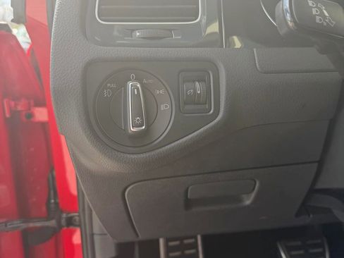 Used 2019 Volkswagen Golf Alltrack SEL AWD/4WD image 11