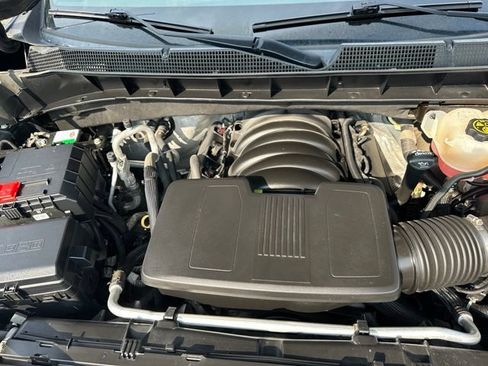 Used 2020 Chevrolet Silverado 1500 LT w/ Texas Edition AWD/4WD image 32