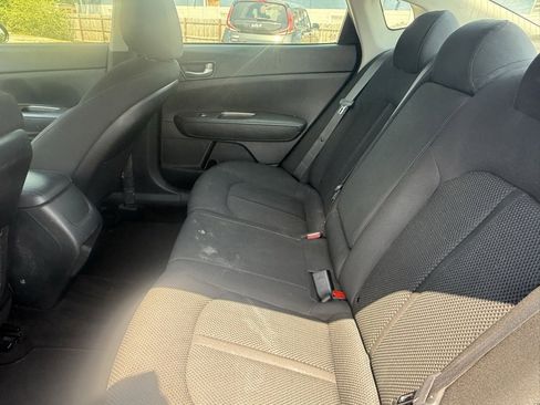 Used 2020 Kia Optima LX image 19