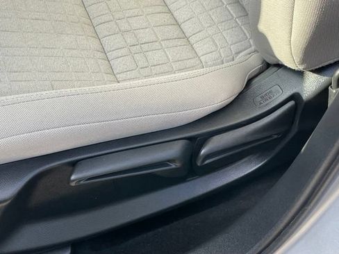 Used 2024 Honda HR-V LX image 11