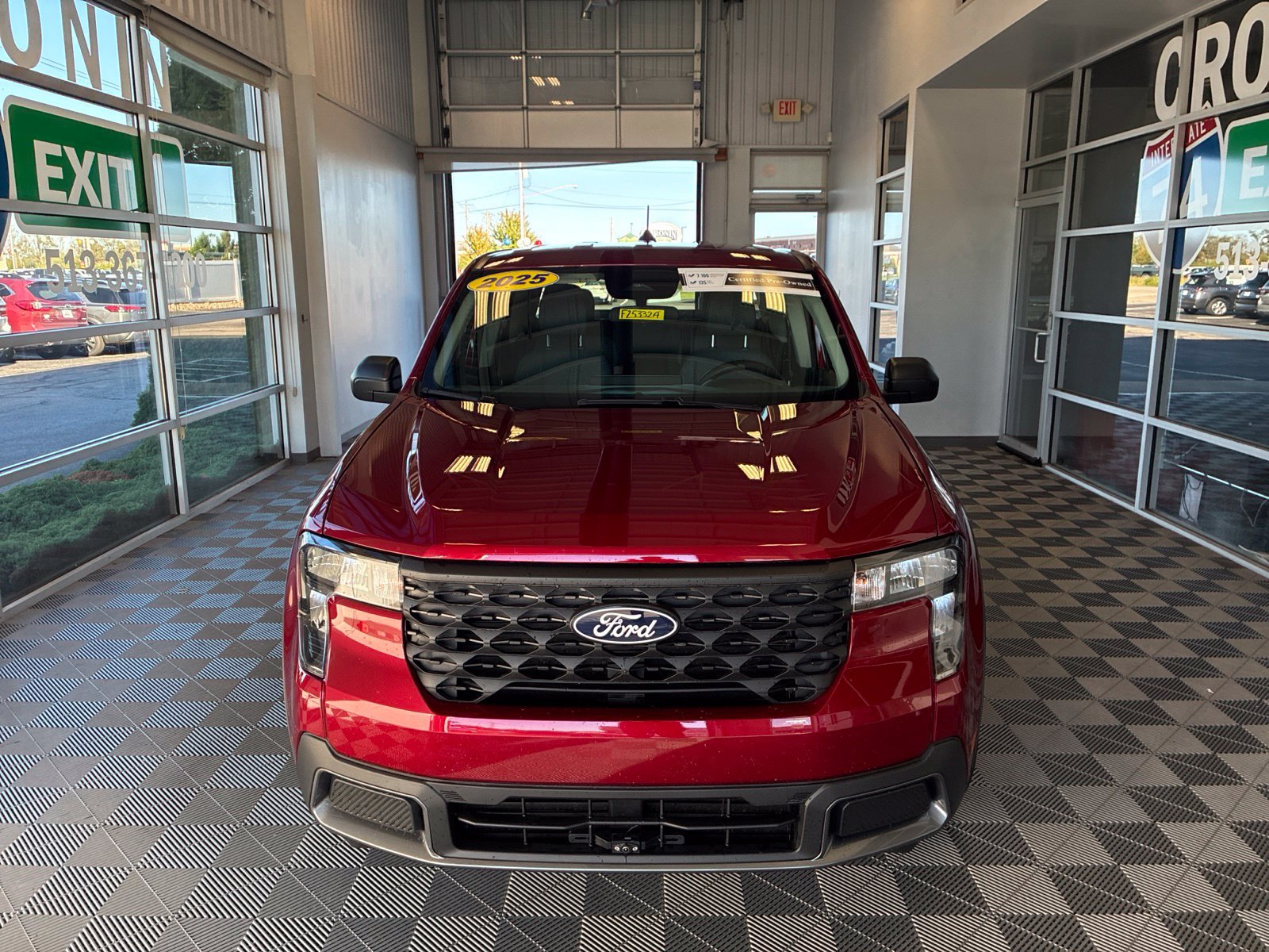 Used 2025 Ford Maverick XLT FWD image 2