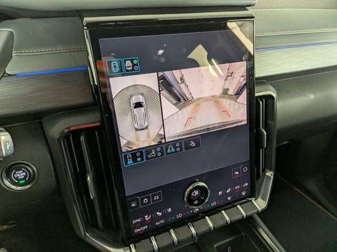 New 2026 GMC Acadia AT4 w/ Super Cruise Package image 27