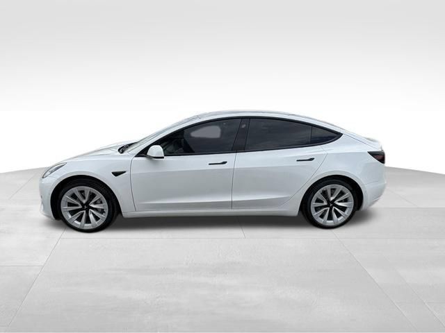 Used 2021 Tesla Model 3 Standard Range Plus RWD image 11