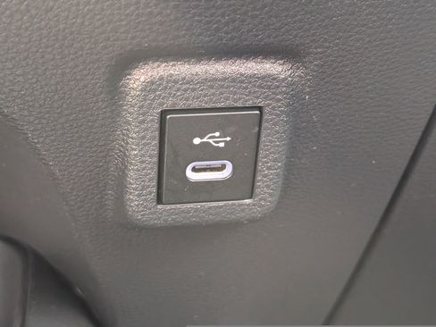 Used 2024 Toyota Corolla SE image 21