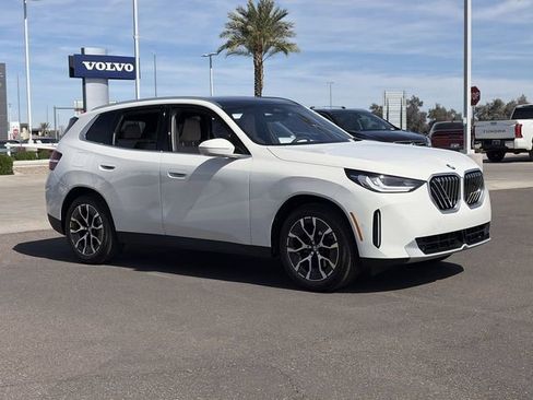 Certified 2025 BMW X3 xDrive30i w/ Convenience Package image 4