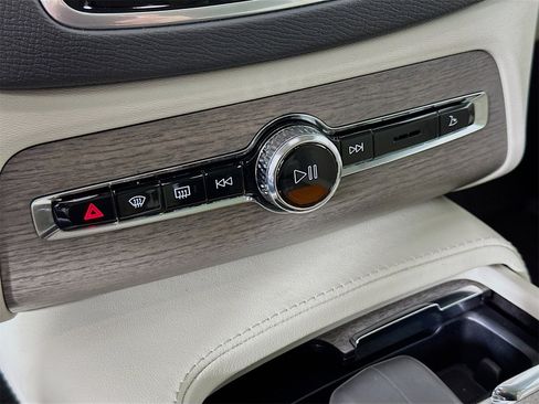 Used 2024 Volvo XC90 T8 Plus w/ Protection Package Premier image 16