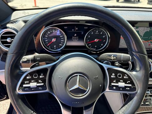 Used 2019 Mercedes-Benz E 300 image 32