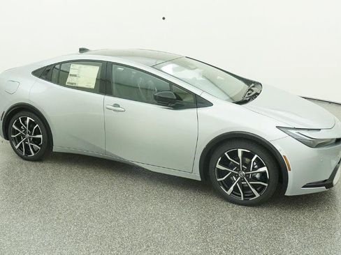 New 2026 Toyota Prius Plug-In Hybrid FWD image 43
