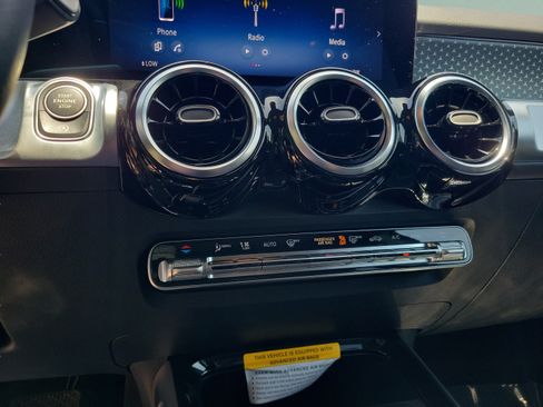 Used 2026 Mercedes-Benz GLB 250 image 21