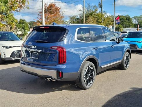 New 2025 Kia Telluride S image 6