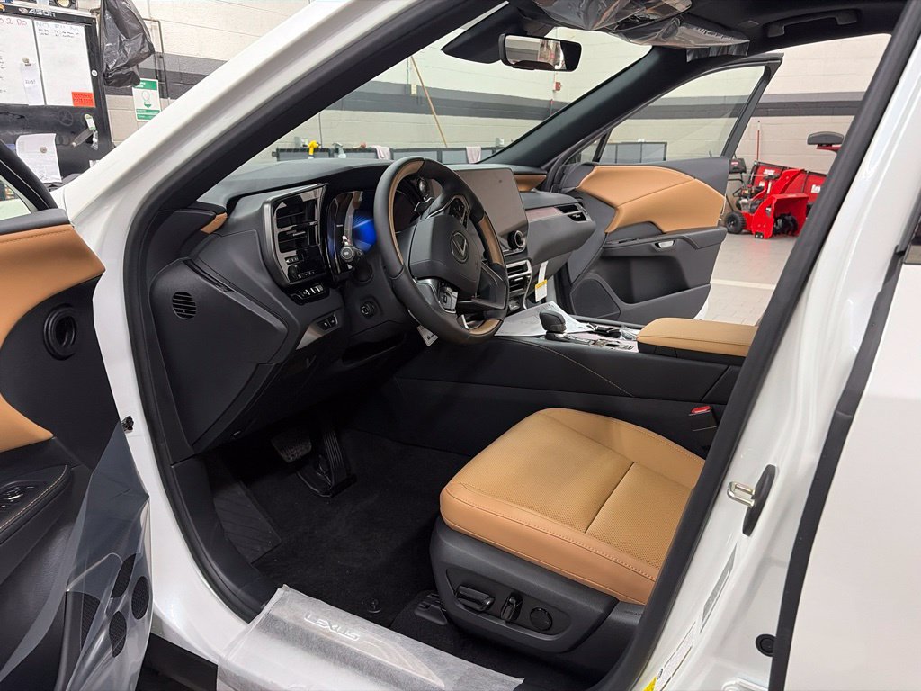 New 2026 Lexus RX 450h AWD w/ Convenience Package image 16