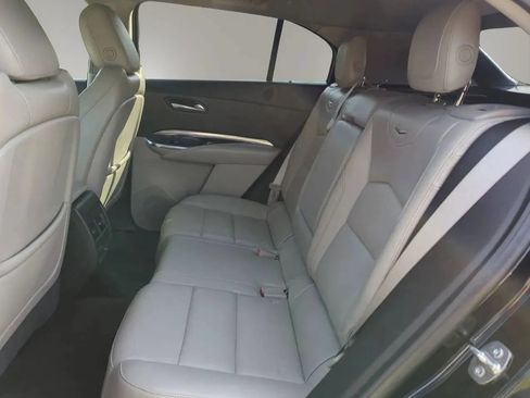 Used 2023 Cadillac XT4 Luxury w/ Cold Weather Package AWD/4WD image 20