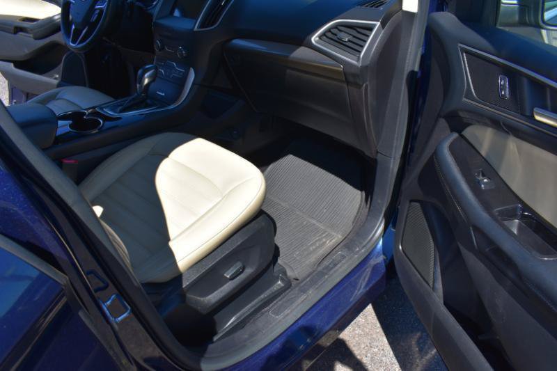Used 2017 Ford Edge SEL w/ Equipment Group 201A AWD/4WD image 13
