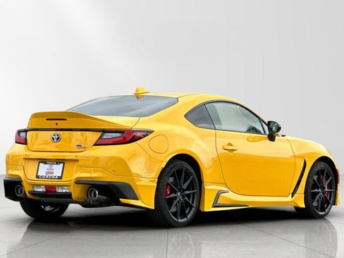 New 2026 Toyota GR86 YUZU Limited image 3