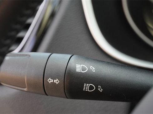 Certified 2020 Jeep Compass Latitude image 28