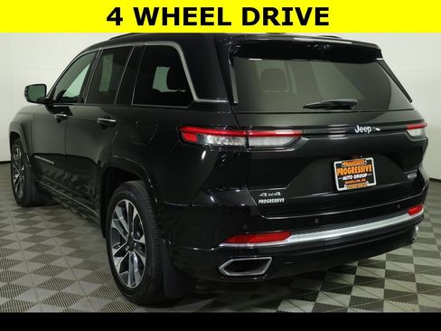 Used 2022 Jeep Grand Cherokee Overland w/ Luxury Tech Group IV image 6